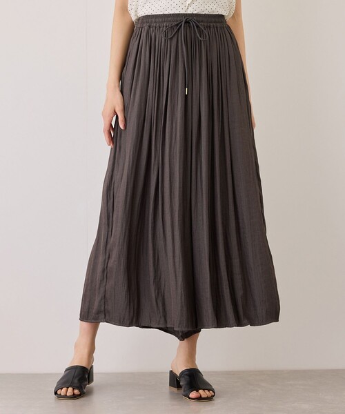 Jayro(ジャイロ)の「スピンドルフレアパンツ(その他パンツ・レディース・ブラウン系その他3/ベージュ/チャコールグレー・FREE)」の4枚目の写真