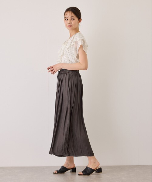 Jayro(ジャイロ)の「スピンドルフレアパンツ(その他パンツ・レディース・ブラウン系その他3/ベージュ/チャコールグレー・FREE)」の9枚目の写真