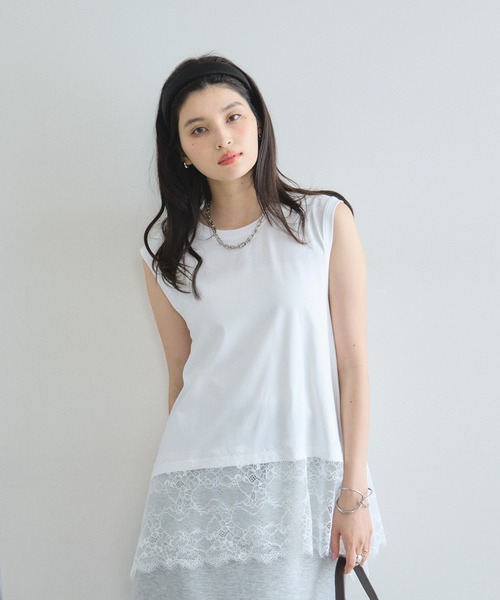 &. NOSTALGIA(アンドドットノスタルジア)の「裾レースイレヘムノースリT(Tシャツ/カットソー・レディース・ブラック/オフホワイト・M)」の1枚目の写真