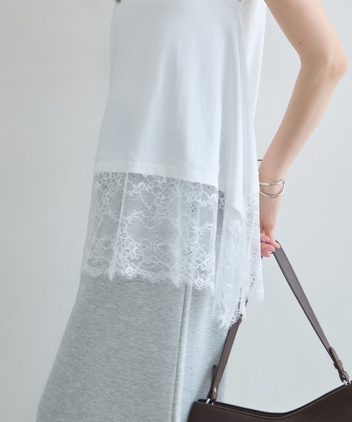 &. NOSTALGIA(アンドドットノスタルジア)の「裾レースイレヘムノースリT(Tシャツ/カットソー・レディース・ブラック/オフホワイト・M)」の21枚目の写真