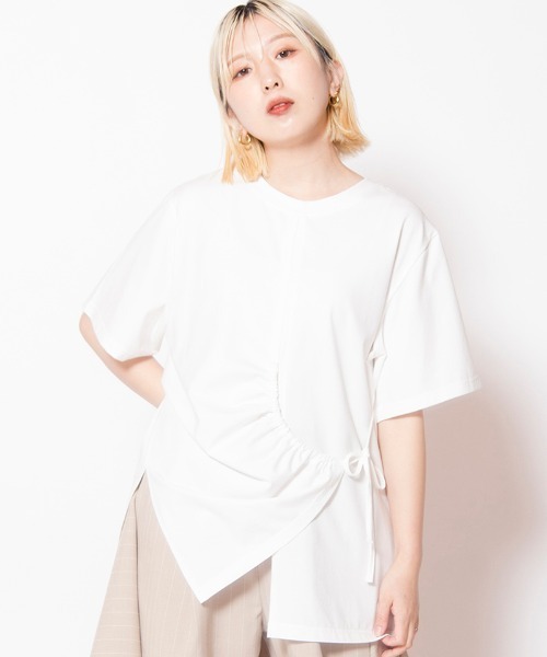 OSMOSIS(オズモーシス)の「2WAYドロストアレンジTシャツ(Tシャツ/カットソー・レディース・ホワイト×ブラック/ホワイト/ブラック・ONE SIZE)」の2枚目の写真