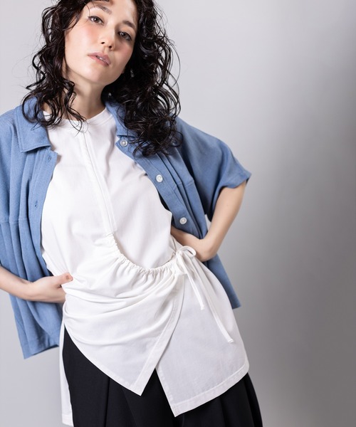 OSMOSIS(オズモーシス)の「2WAYドロストアレンジTシャツ(Tシャツ/カットソー・レディース・ホワイト×ブラック/ホワイト/ブラック・ONE SIZE)」の5枚目の写真