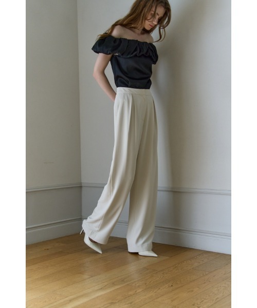 ERADIE(エラディエ)の「Inverted Tuck Flow Wide Pants インバーテッドタックセミワイドパンツ(スラックス・レディース・ブラック/オフホワイト・SMALL/MEDIUM)」の14枚目の写真