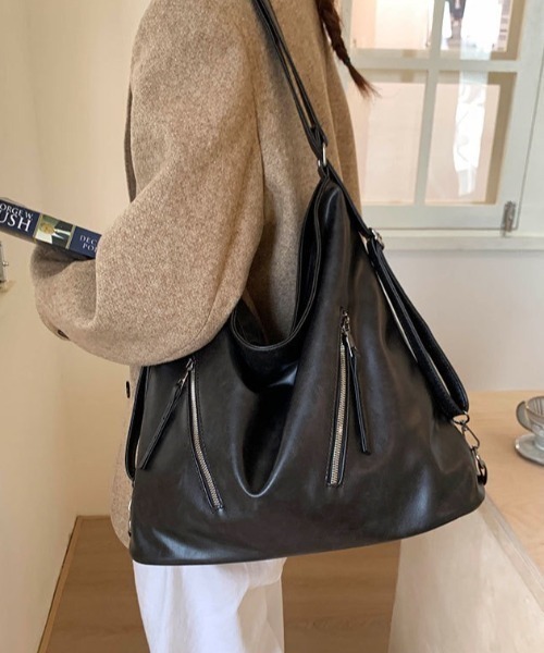 HAILY(ヘイリー)の「フロントジップ2WAY変形ショルダーバッグ/A4サイズ対応(ショルダーバッグ・レディース・ダークブラウン/ブラック・FREE)」の3枚目の写真