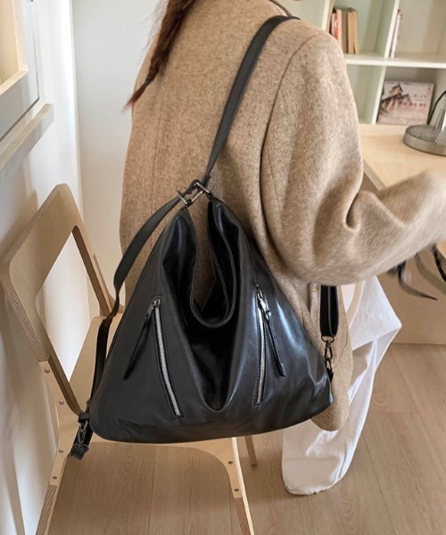 HAILY(ヘイリー)の「フロントジップ2WAY変形ショルダーバッグ/A4サイズ対応(ショルダーバッグ・レディース・ダークブラウン/ブラック・FREE)」の6枚目の写真