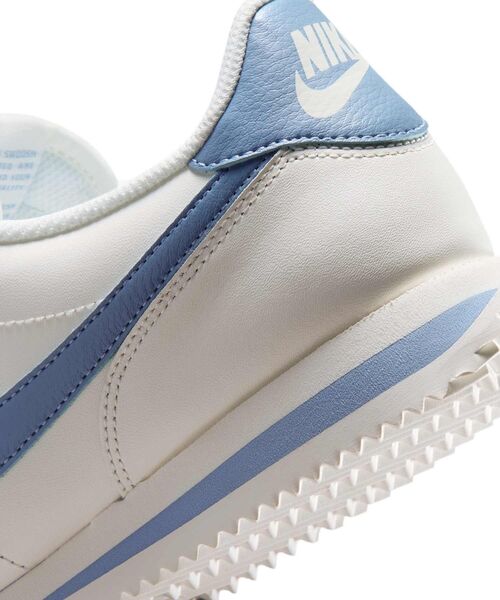 NIKE(ナイキ)の「ナイキ コルテッツ レザー ウィメンズシューズ / Nike Cortez Leather Women's Shoes DN1791-119 Sail(スニーカー・レディース・クリーム・22.5/23/26/25.5/25/22/24.5/24/23.5)」の5枚目の写真