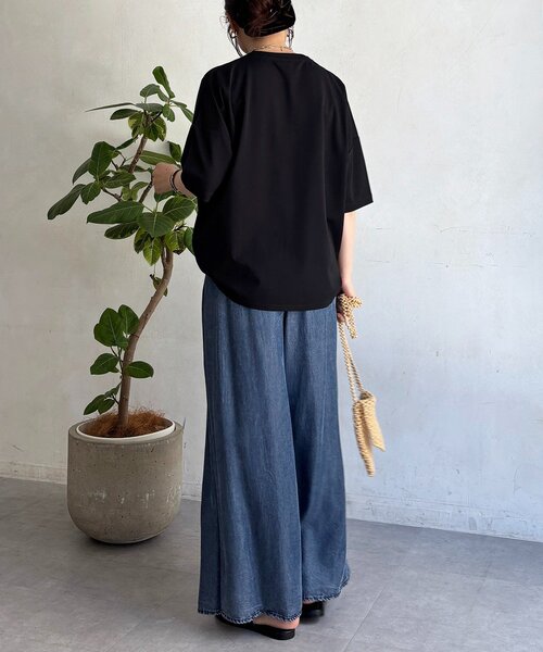 un dix cors(アンディコール)の「ビジューロゴTEE(Tシャツ/カットソー・レディース・ブラック/オフホワイト/サックスブルー・FREE)」の6枚目の写真