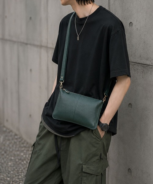 SORENA(ソレナ)の「本革ミニショルダーバッグ(ショルダーバッグ・レディース・ターコイズブルー/オレンジ/ホワイト/ブラック/グリーン/オリーブ/レッド/ネイビー/シルバー/ブラウン/イエロー/ピンク/パープル/キャメル/ゴールド/ワインレッド・FREE)」の4枚目の写真
