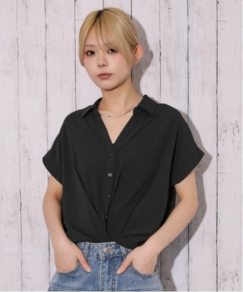 GORGE(ゴージ)の「《さらしぼ・抜け感》タケノコスキッパーシャツ/ナチュラル×リラックス/春夏/全4色(シャツ/ブラウス・レディース・ダークブラウン/オフホワイト/ブラック/チャコール・F)」の2枚目の写真