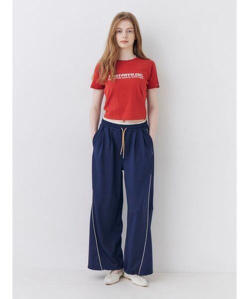 Ungrid(アングリッド)の「コンパクトロゴTee(Tシャツ/カットソー・レディース・ボルドー/オフホワイト/チャコールグレー・FREE)」の8枚目の写真