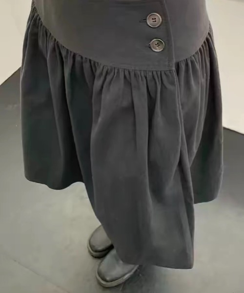 Vipoa(ヴィポア)の「Gather low midi skirt(スカート・レディース・ブラック/チャコールグレー・FREE)」の22枚目の写真