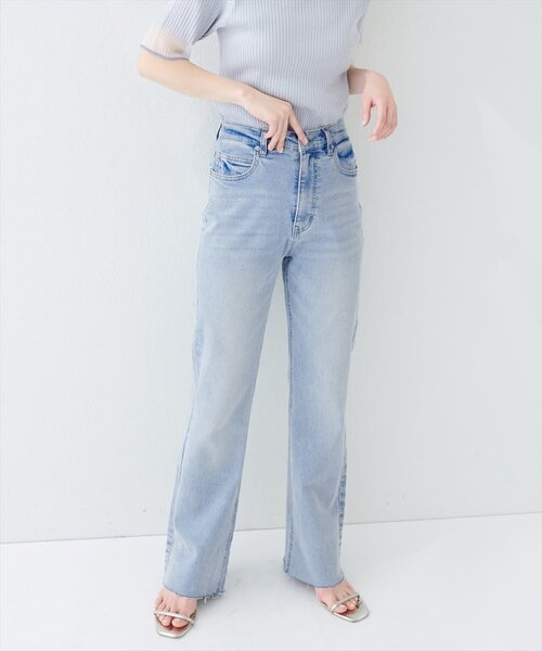 natural couture(ナチュラルクチュール)の「セルフカットストレッチデニムフレアパンツ(デニムパンツ・レディース・ブルー/サックスブルー/ブラウン・LARGE/MEDIUM/SMALL)」の4枚目の写真