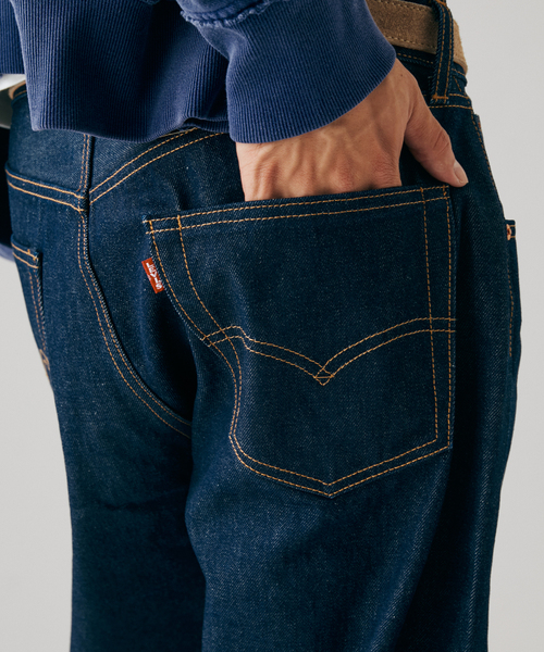Levi's（リーバイス）の「LEVI'S (R) / リーバイス 別注 501 ルーズ L28（デニムパンツ・メンズ・ネイビー・34/32/30/29/36）」の4枚目の写真