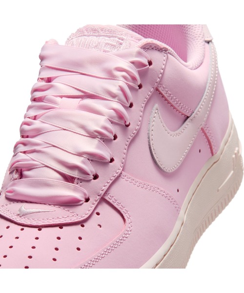 NIKE（ナイキ）の「NIKE/ナイキ WS ｴｱ ﾌｫｰｽ 1 ﾚﾄﾛ PRM（スニーカー・レディース・ピンク・24.5cm/25cm/23cm/22.5cm/22cm/24cm/23.5cm）」の10枚目の写真