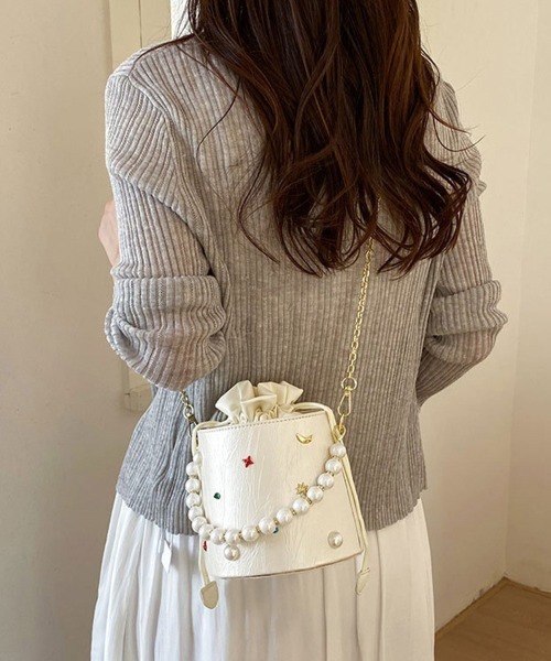 ONEP STAR（ワンピスター）の「パールハンドルスタッズ2WAYバケツバッグ（ハンドバッグ・レディース・ブラック/ライトグリーン/オフホワイト/ピンク・FREE）」の6枚目の写真