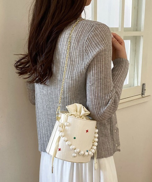 ONEP STAR（ワンピスター）の「パールハンドルスタッズ2WAYバケツバッグ（ハンドバッグ・レディース・ブラック/ライトグリーン/オフホワイト/ピンク・FREE）」の7枚目の写真