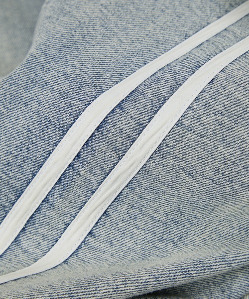 The DUFFER of ST.GEORGE(ザダファーオブセントジョージ)の「【WEB限定アイテム】「GUM STRETCH DENIM」SIDE LINE BZ:超伸縮「ガムストレッチ デニム」サイドライン デニムブルゾン / デニムジャケット / ヴィンテージ加工 / ドロップショルダー(デニムジャケット・メンズ・ライトインディゴブルー・LARGE/X-LARGE/MEDIUM/SMALL)」の6枚目の写真