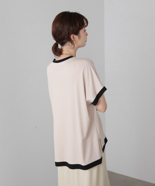 Bou Jeloud(ブージュルード)の「バイカラーTシャツ(Tシャツ/カットソー・レディース・ブラウン/ブラック/ライトブルー/アイボリー・FREE)」の9枚目の写真
