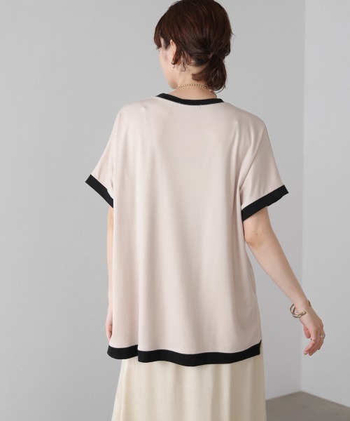 Bou Jeloud(ブージュルード)の「バイカラーTシャツ(Tシャツ/カットソー・レディース・ブラウン/ブラック/ライトブルー/アイボリー・FREE)」の11枚目の写真