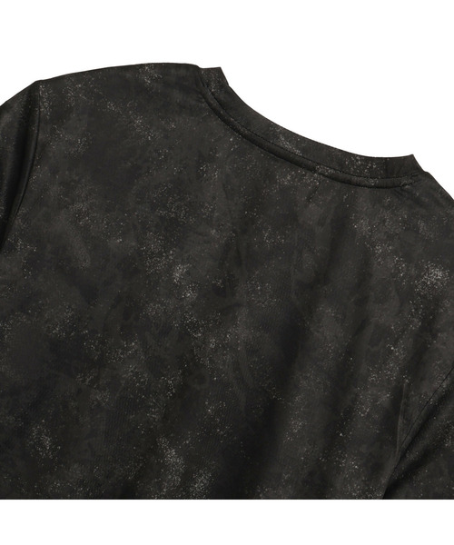 PUMA(プーマ)の「PUMA プーマ メンズ トレーニング TAD ESS AOP 半袖 Tシャツ(Tシャツ/カットソー・メンズ・ブラック/オフホワイト・LARGE/XX-LARGE/SMALL/X-LARGE/MEDIUM)」の5枚目の写真
