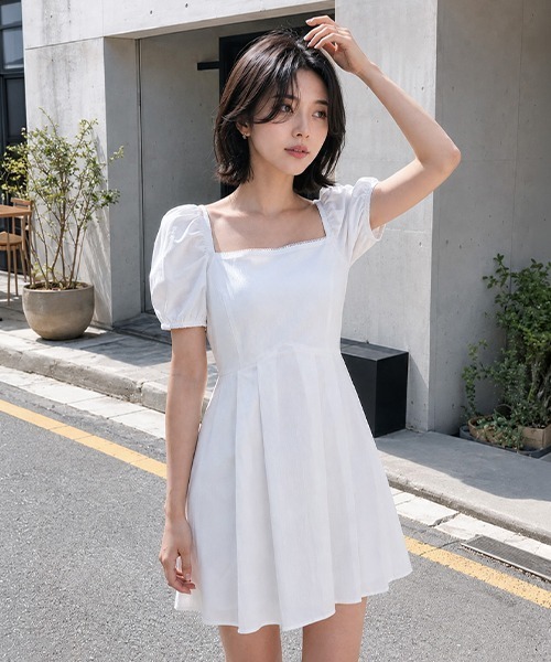 GENERAL IDEA(ジェネラルアイデア)の「【GENERAL IDEA】 スクエアネックパフミニワンピース / SQUARE NECK PUFF MINI DRESS(ワンピース・レディース・ホワイト/ブラック・L/M/S)」の2枚目の写真