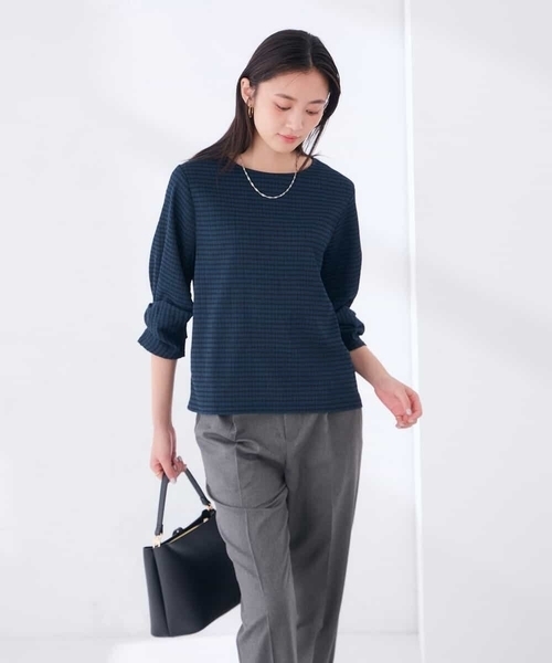 a.v.v(アーヴェヴェ)の「ツイストスリーブギンガムチェックカットソー(Tシャツ/カットソー・レディース・グリーン/アイボリー/ブラウン・38/40)」の5枚目の写真