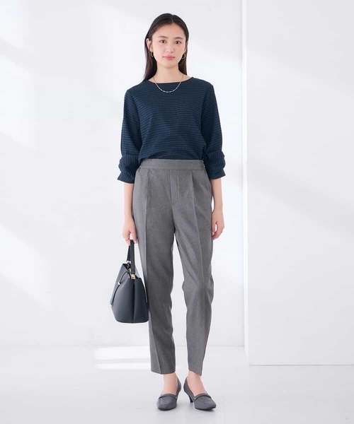 a.v.v(アーヴェヴェ)の「ツイストスリーブギンガムチェックカットソー(Tシャツ/カットソー・レディース・グリーン/アイボリー/ブラウン・38/40)」の9枚目の写真