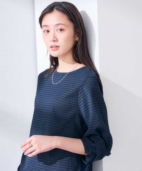 a.v.v(アーヴェヴェ)の「ツイストスリーブギンガムチェックカットソー(Tシャツ/カットソー・レディース・グリーン/アイボリー/ブラウン・38/40)」の12枚目の写真