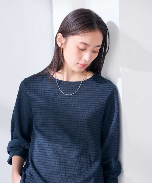 a.v.v(アーヴェヴェ)の「ツイストスリーブギンガムチェックカットソー(Tシャツ/カットソー・レディース・グリーン/アイボリー/ブラウン・38/40)」の13枚目の写真