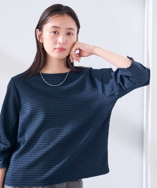 a.v.v(アーヴェヴェ)の「ツイストスリーブギンガムチェックカットソー(Tシャツ/カットソー・レディース・グリーン/アイボリー/ブラウン・38/40)」の14枚目の写真