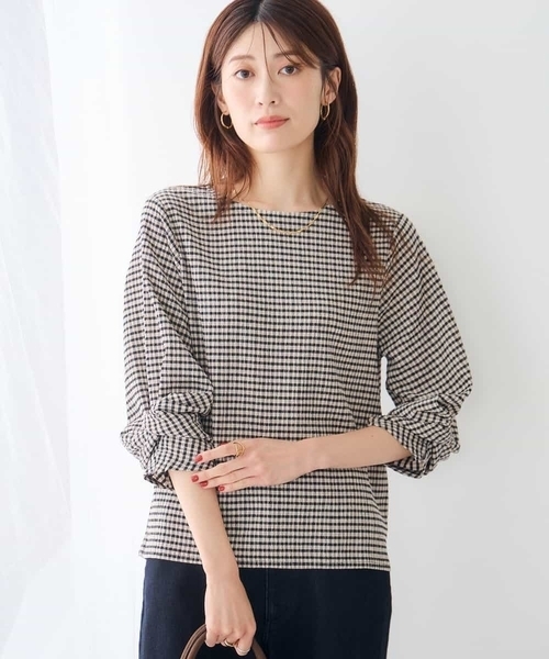 a.v.v(アーヴェヴェ)の「ツイストスリーブギンガムチェックカットソー(Tシャツ/カットソー・レディース・グリーン/アイボリー/ブラウン・38/40)」の17枚目の写真