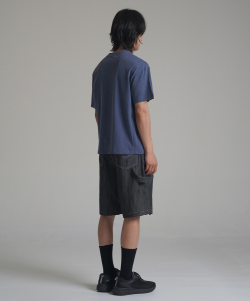 NOMING(ノミング)の「デニムワンタックストラップワイドバミューダショーツ - ブラック(その他パンツ・メンズ・ブラック・MEDIUM/X-LARGE/LARGE/SMALL)」の3枚目の写真