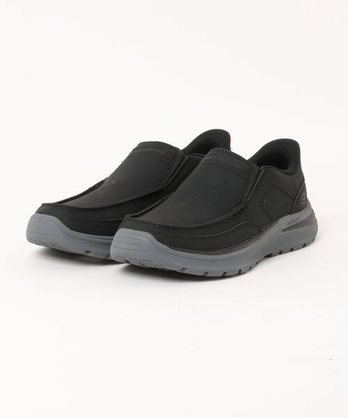 SKECHERS(スケッチャーズ)の「《SKECHERS》ARCH FIT SUPERIOR-MANTIS(スリッポン・メンズ・チャコールグレー/ブラック・27.0cm/26.5cm/26.0cm/25.5cm/28.0cm/27.5cm)」の1枚目の写真
