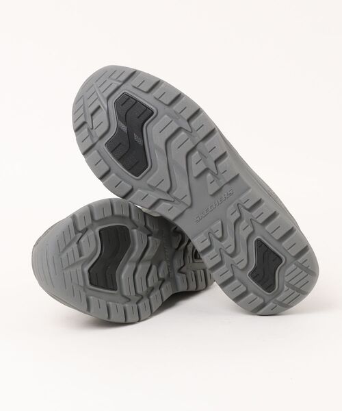 SKECHERS(スケッチャーズ)の「《SKECHERS》ARCH FIT SUPERIOR-MANTIS(スリッポン・メンズ・チャコールグレー/ブラック・27.0cm/26.5cm/26.0cm/25.5cm/28.0cm/27.5cm)」の4枚目の写真