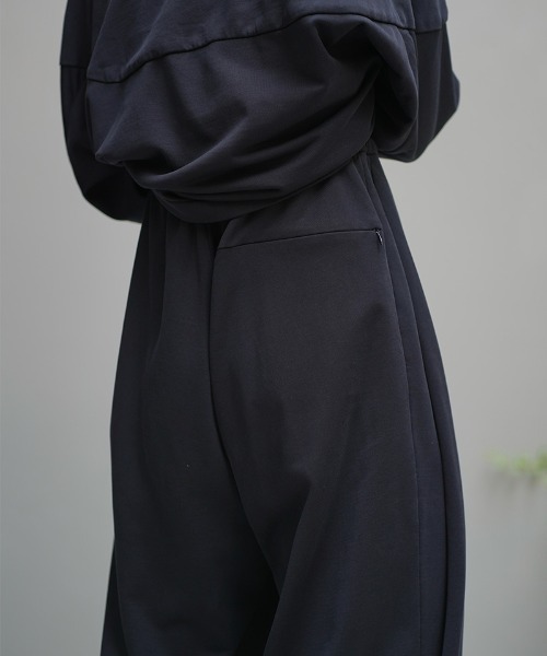 KIKO KOSTADINOV（キコ コスタディノフ）の「KIKO KOSTADINOV/キココスタディノフ/VELEKA WIDE TROUSERS（その他パンツ・メンズ・チャコールグレー・44/46）」の4枚目の写真