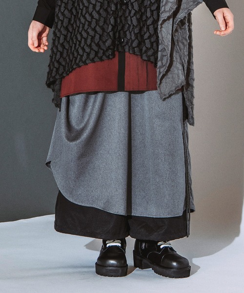 NO ID.（ノーアイディ）の「【NO ID.】Layered Wrap Baggy Trousers / レイヤード ラップ バギー トラウザーズ（その他パンツ・メンズ・ネイビー/グレー/ブラック・2/1）」の3枚目の写真