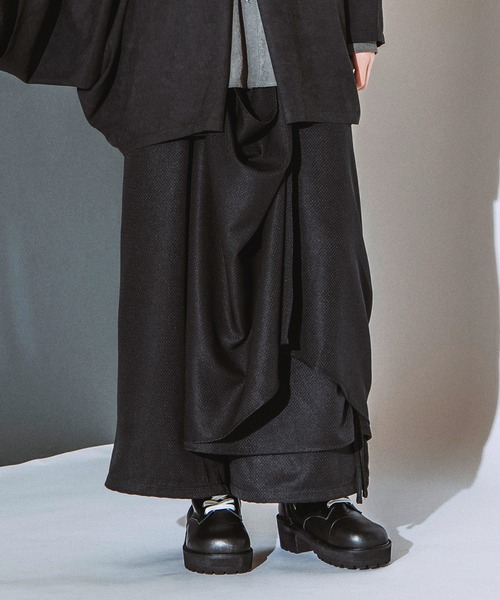 NO ID.（ノーアイディ）の「【NO ID.】Layered Wrap Baggy Trousers / レイヤード ラップ バギー トラウザーズ（その他パンツ・メンズ・ネイビー/グレー/ブラック・2/1）」の22枚目の写真