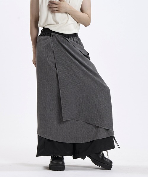 NO ID.（ノーアイディ）の「【NO ID.】Layered Wrap Baggy Trousers / レイヤード ラップ バギー トラウザーズ（その他パンツ・メンズ・ネイビー/グレー/ブラック・2/1）」の5枚目の写真