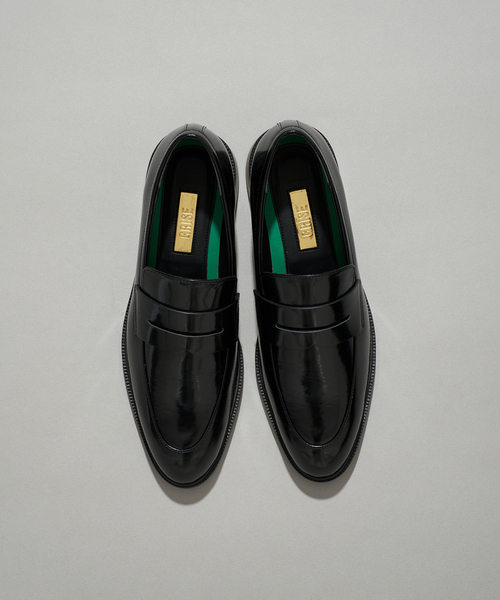 GRISE(グリーズ)の「《/WEB+一部店舗》GRISEレザースリークトゥローファー(ローファー・レディース・ブラック×ブラック/ブラック/ブラウン・23.5cm/24cm/22cm/22.5cm/24.5cm/23cm/25cm)」の4枚目の写真