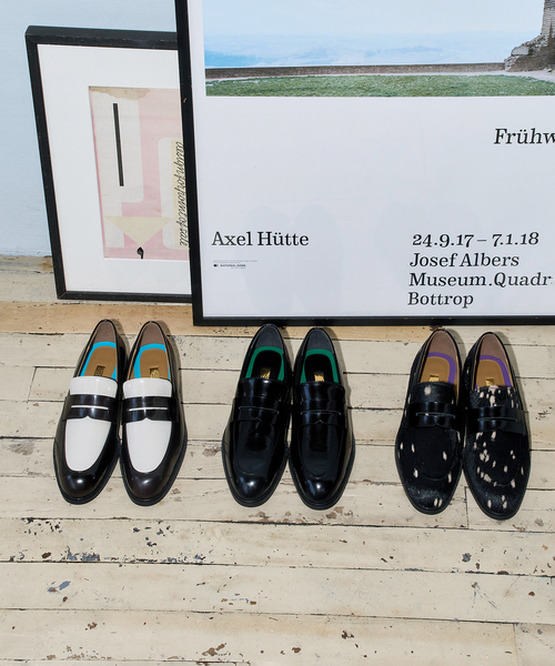 GRISE(グリーズ)の「《/WEB+一部店舗》GRISEレザースリークトゥローファー(ローファー・レディース・ブラック×ブラック/ブラック/ブラウン・23.5cm/24cm/22cm/22.5cm/24.5cm/23cm/25cm)」の5枚目の写真