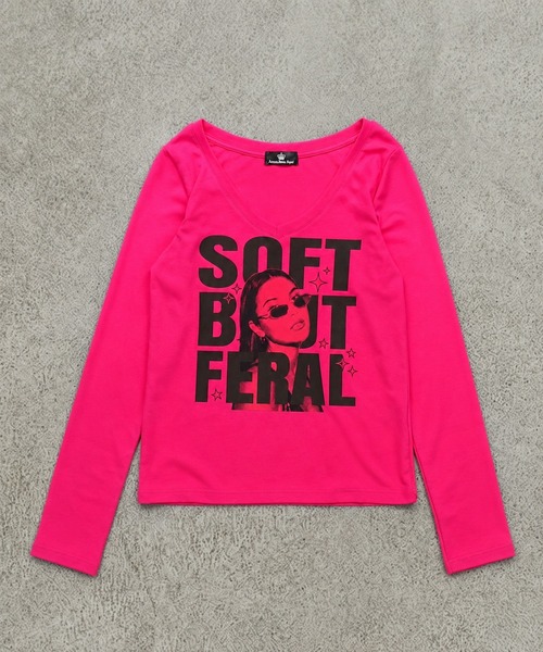 SPINNS(スピンズ)の「Vネック長袖Tシャツ/カラフルガールフォト/平成ギャル(Tシャツ/カットソー・レディース・ピンク/オフホワイト/ブラック/ラベンダー/サックスブルー・ONESIZE)」の17枚目の写真