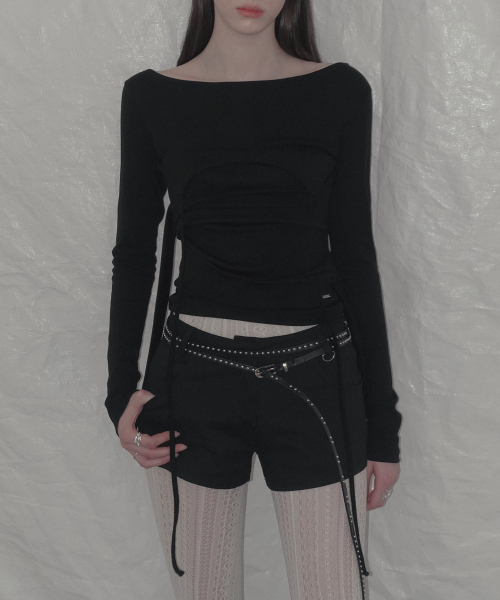 GROWHIDE(グロウハイド)の「ウィズアシンメトリーレイヤードボート長袖Tシャツ_ブラック(Tシャツ/カットソー・レディース・ブラック・FREE)」の5枚目の写真
