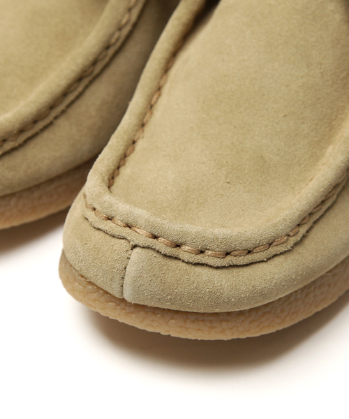 Clarks（クラークス）の「Clarks:WALLABEE BOOTS(kids)（ブーツ・キッズ・ベージュ・18/15 /17/16/19）」の5枚目の写真