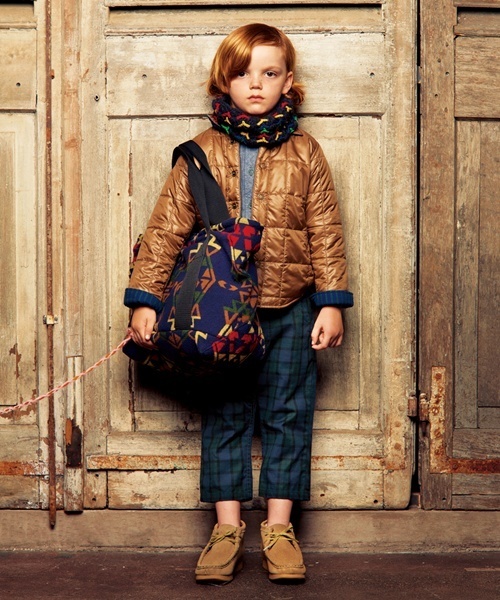 Clarks（クラークス）の「Clarks:WALLABEE BOOTS(kids)（ブーツ・キッズ・ベージュ・18/15 /17/16/19）」の9枚目の写真