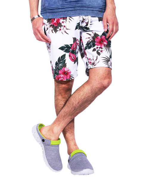 ８(eight)（エイト）の「フラワー ショートパンツ ハーフパンツ 総柄 コットン （チノパンツ・メンズ・A/B/E/C/D・MEDIUM/LARGE/X-LARGE）」の2枚目の写真