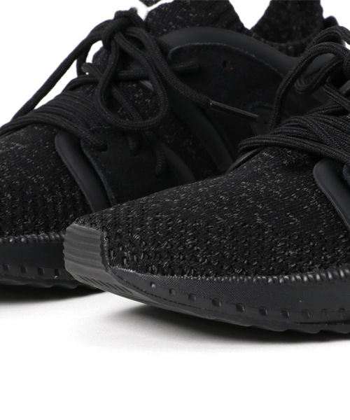 PUMA（プーマ）の「TSUGI ブレイズ エヴォニット（スニーカー・メンズ・ブラック/ホワイト・22.5cm/26.0cm/27.0cm/28.5cm/25.5cm/26.5cm/27.5cm/24.5cm/24.0cm/23.0cm/23.5cm/28.0cm/25.0cm/30.0cm/29.0cm）」の7枚目の写真