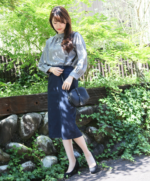 rps（アールピーエス）の「プチハイネックブラウス（シャツ/ブラウス・レディース・チャコールグレー/オフホワイト/ホワイト系その他2/ブラック・M）」の10枚目の写真