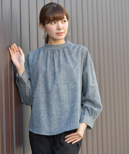 rps（アールピーエス）の「プチハイネックブラウス（シャツ/ブラウス・レディース・チャコールグレー/オフホワイト/ホワイト系その他2/ブラック・M）」の16枚目の写真