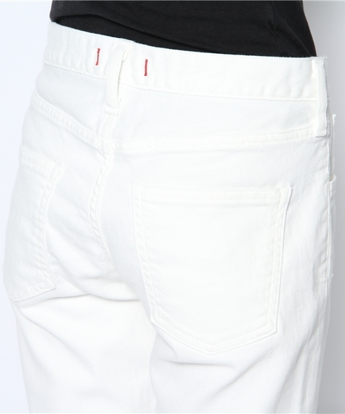 Ray BEAMS（レイビームス）の「△RED CARD / 20th カラーデニム（デニムパンツ・レディース・ホワイト/ベージュ・23/24/25/26）」の7枚目の写真