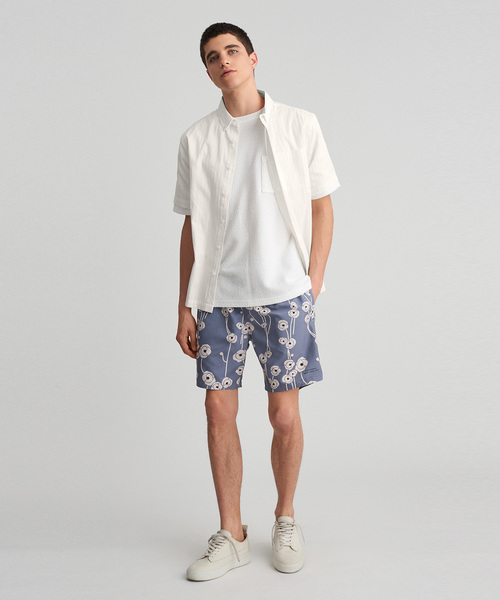 Saturdays NYC（サタデーズ ニューヨークシティ ）の「Bruce Stripe Button Down Shirt（シャツ/ブラウス・メンズ・ホワイト/ネイビー・X-SMALL/S/M/L/X-LARGE）」の9枚目の写真